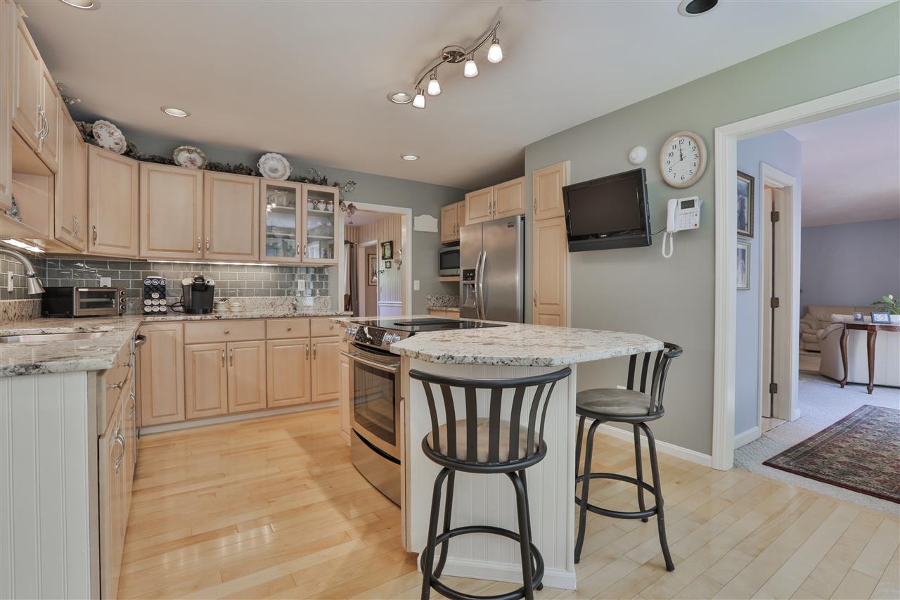 3 Hunters Road Bedford, NH 03110 - Photo 23 of 38 Gallery Image 23