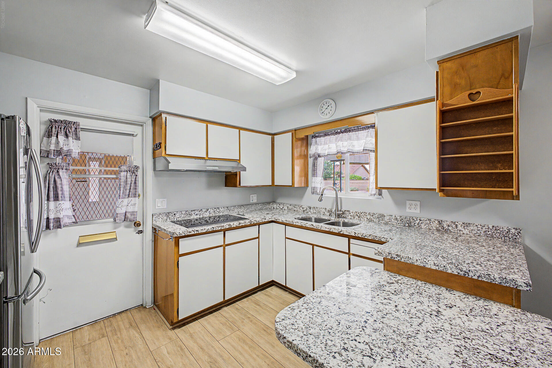 5717 East Adobe Road Mesa, AZ 85205 - Photo 14 of 41 Kitchen