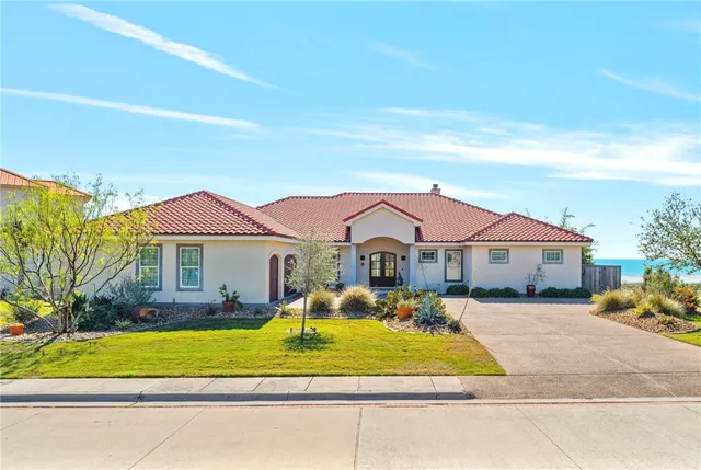 $1,695,000 | 112 Baypoint Drive, Portland, TX 78374