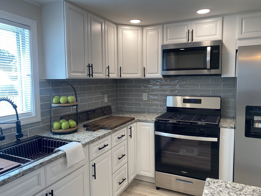 59 Racicot Avenue Webster, MA 01570 - Photo 8 of 40 Gallery Image 8