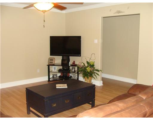 3917 Mumphrey Road Chalmette, LA 70043 - Photo 3 of 24 Gallery Image 3
