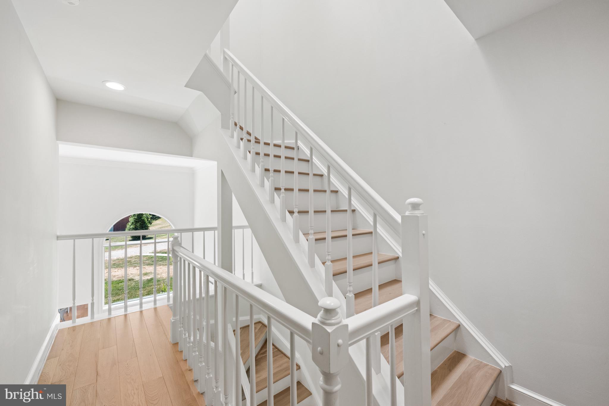3604 Winfield Lane Northwest Washington, DC 20007 - Photo 20 of 35 a view of entryway