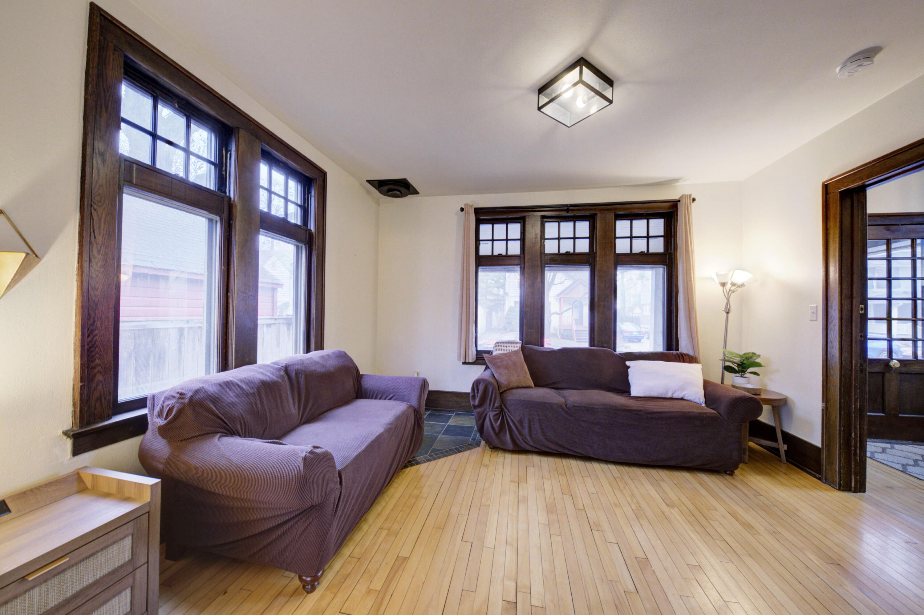 809 Sycamore Place Ann Arbor, MI 48104 - Photo 29 of 64 Living room