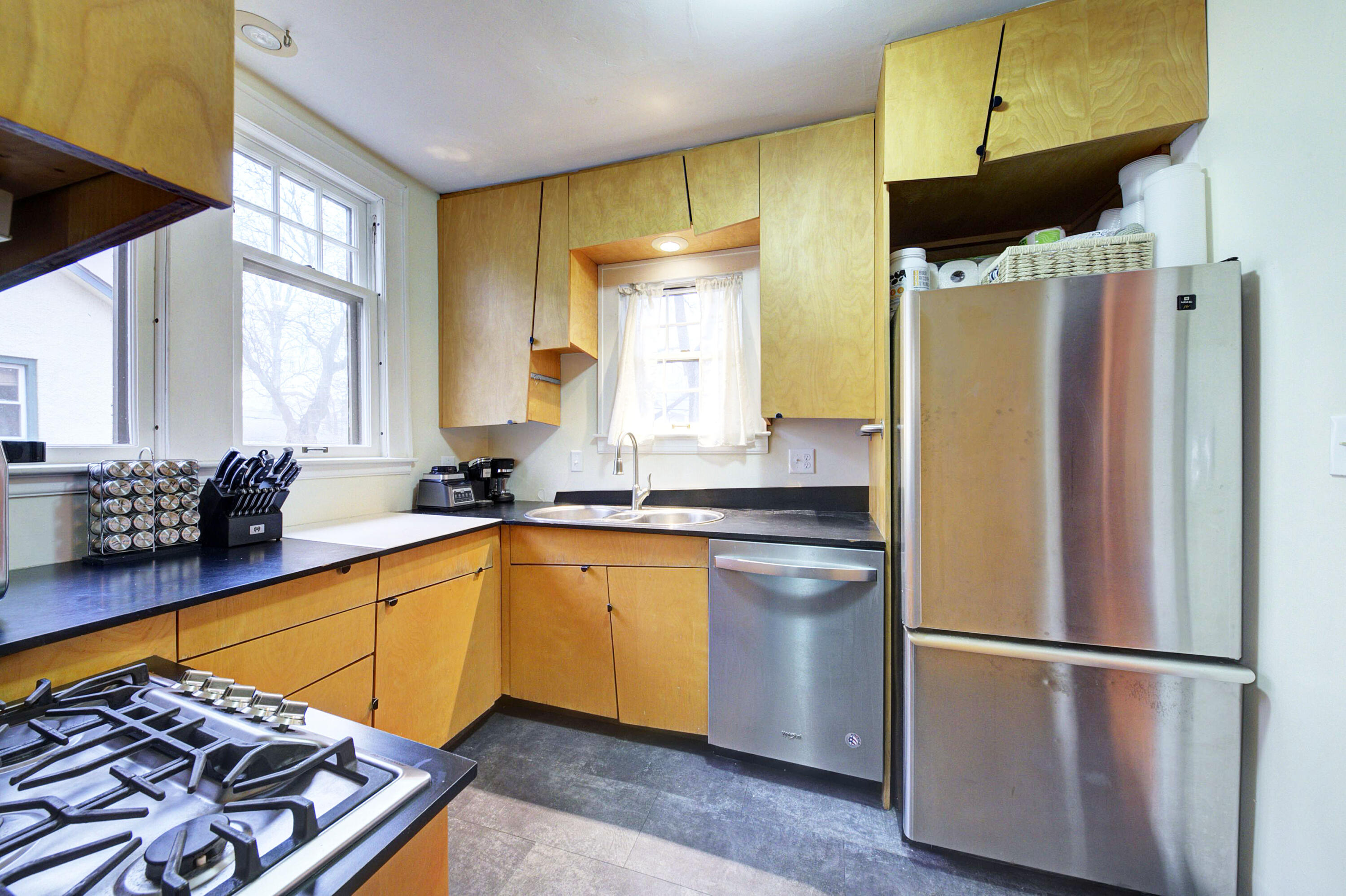 809 Sycamore Place Ann Arbor, MI 48104 - Photo 38 of 64 Kitchen