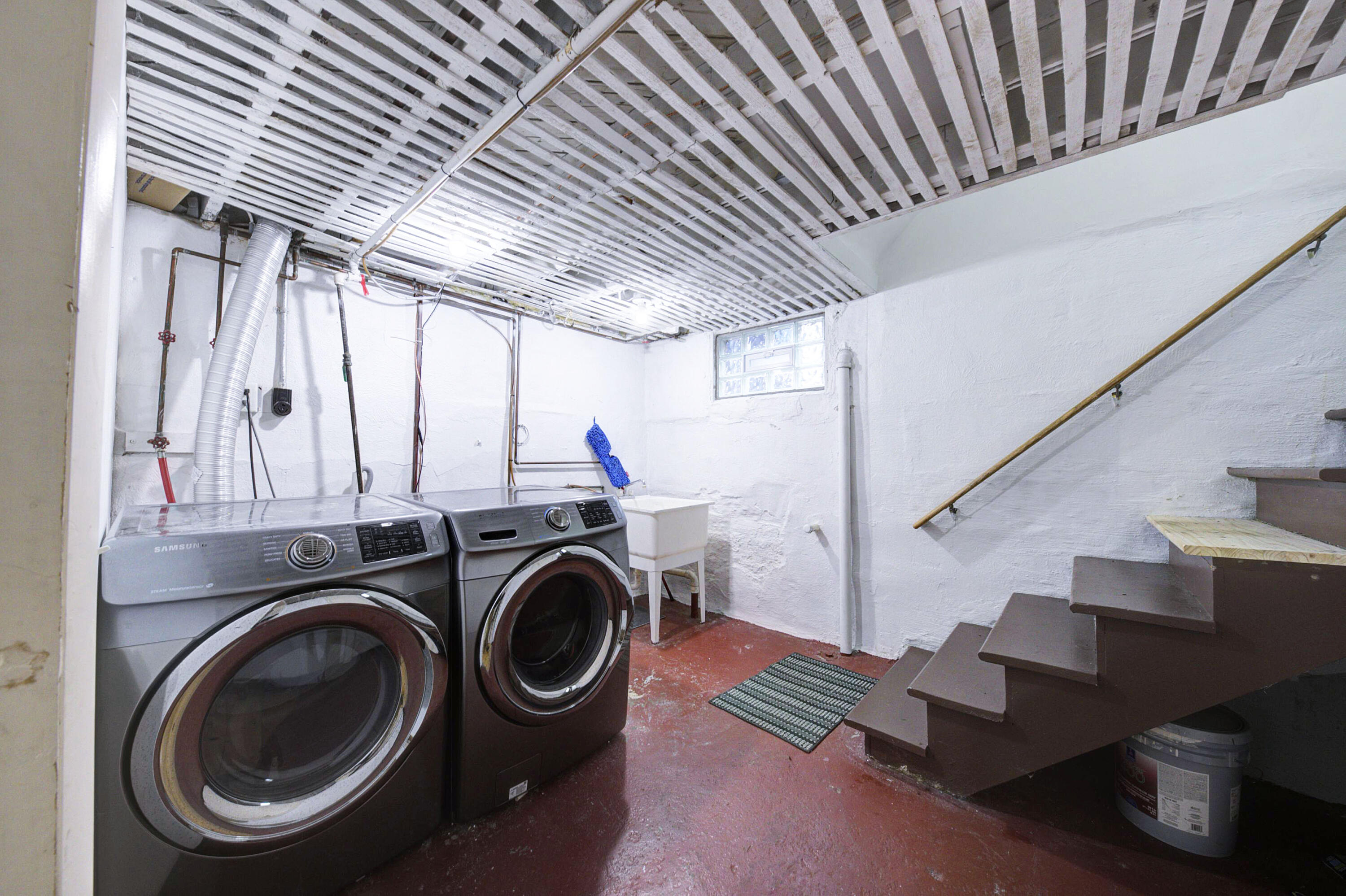 809 Sycamore Place Ann Arbor, MI 48104 - Photo 40 of 64 Laundry
