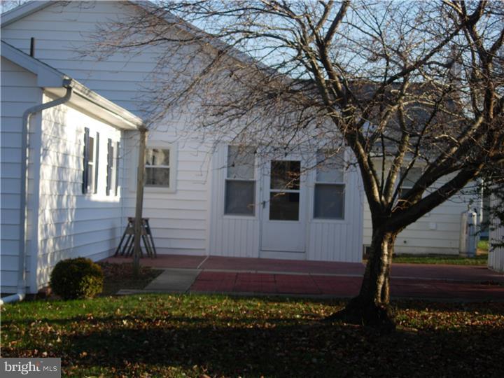 1424 Liggett Avenue Reading, PA 19607 - Photo 6 of 17