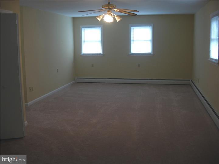 1424 Liggett Avenue Reading, PA 19607 - Photo 8 of 17