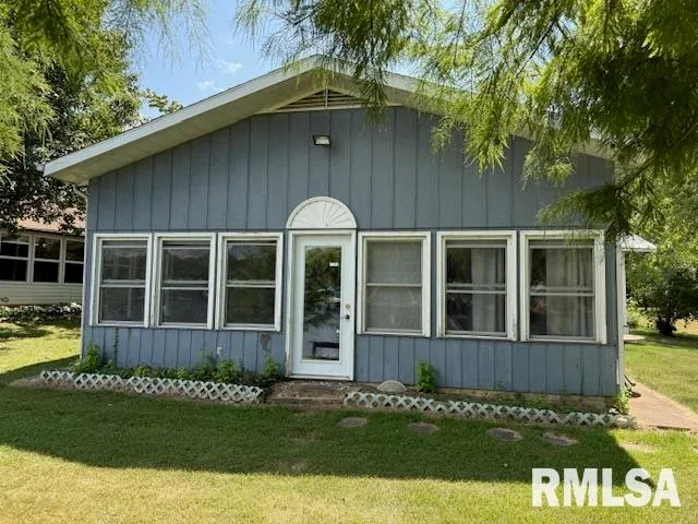 $140,000 | 84 South New Thompson Lake Road, Carbondale, IL 62901