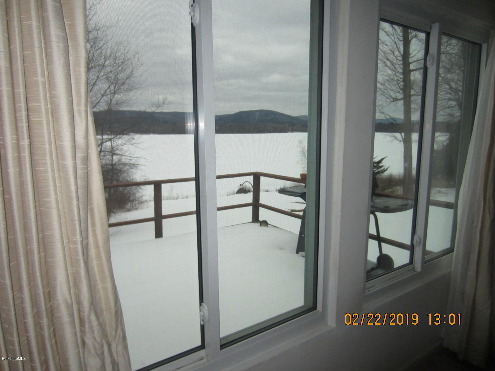 36 East Beach Road Richmond, MA 01201 - Photo 3 of 15