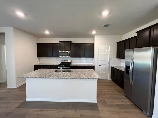 $2,450 | 2039 Liberty Crossing Avenue, Royse City, TX 75189