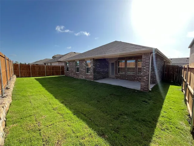 $2,450 | 2039 Liberty Crossing Avenue, Royse City, TX 75189