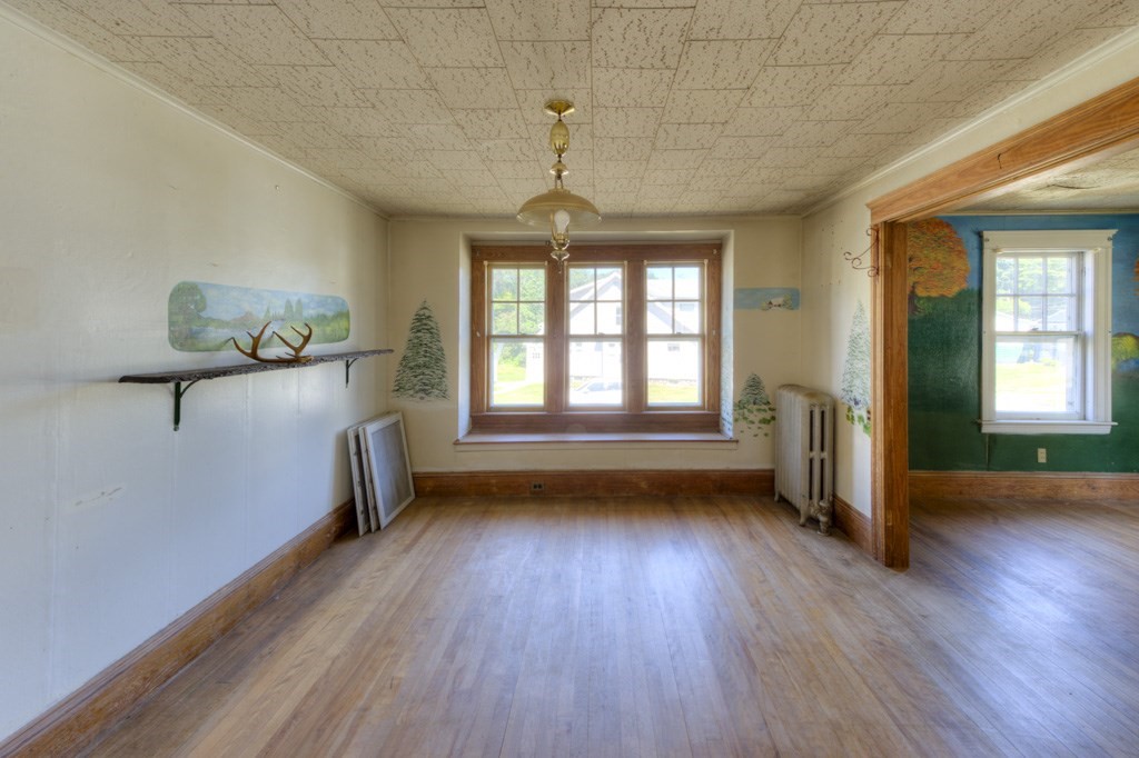 17 Hunnewell Road Worcester, MA 01606 - Photo 7 of 28