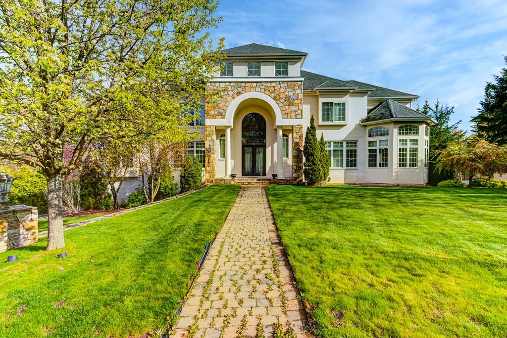 26 Coachman Ridge Road Shrewsbury, MA 01545 - Photo 1 of 42 Gallery Image 1