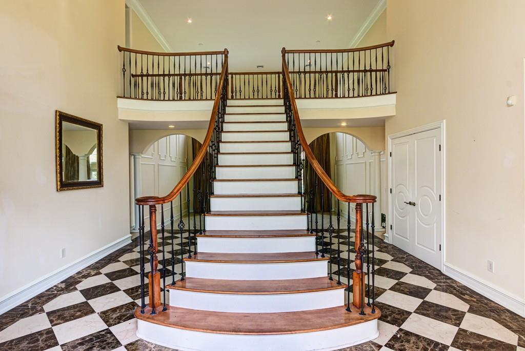 26 Coachman Ridge Road Shrewsbury, MA 01545 - Photo 7 of 42 Gallery Image 7