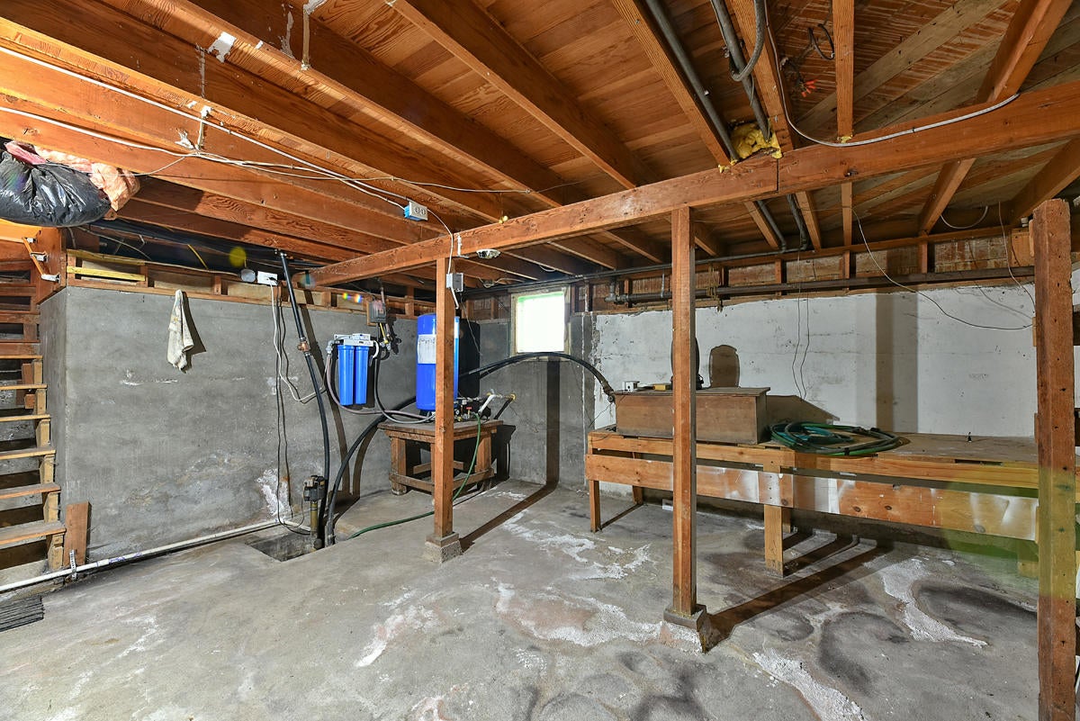 404 Upper River Road Gold Hill, OR 97525 - Photo 24 of 41 22