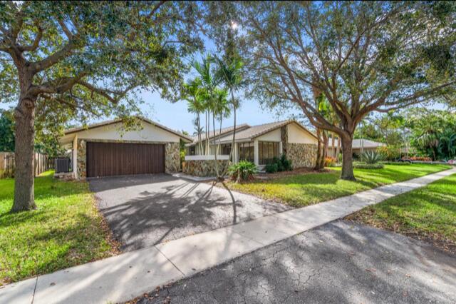 20876 Sonrisa Way Boca Raton, FL 33433 - Photo 23 of 26 Screenshot 2023-05-10 at 10.29.19 PM
