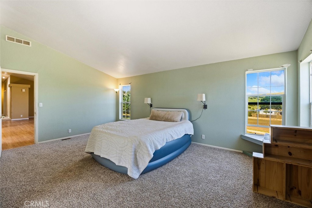6998 Kingsbury Road Templeton, CA 93465 - Photo 50 of 57 Primary bedroom