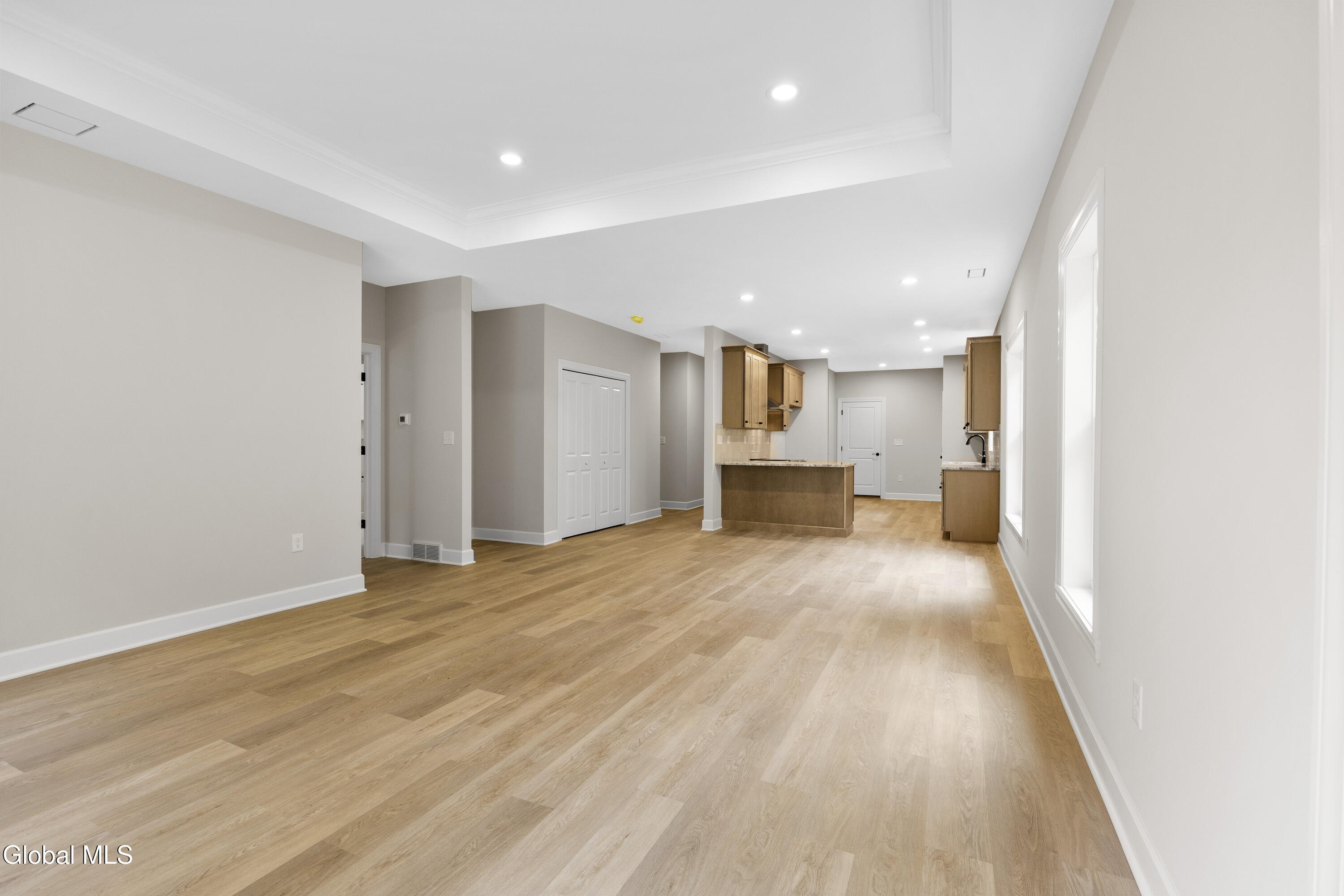 229 Cemetery Road Troy, NY 12182 - Photo 8 of 27 40-IMG_9726