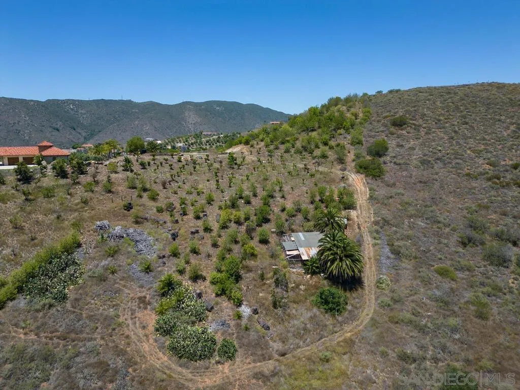 0 El Coyote Run, Unit PM02721 Fallbrook, CA 92028 - Photo 15 of 19 a view of a mountain in the distance