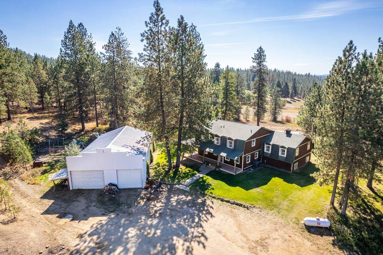 32928 North Hardesty Road Chattaroy, WA 99003 - Photo 3 of 49