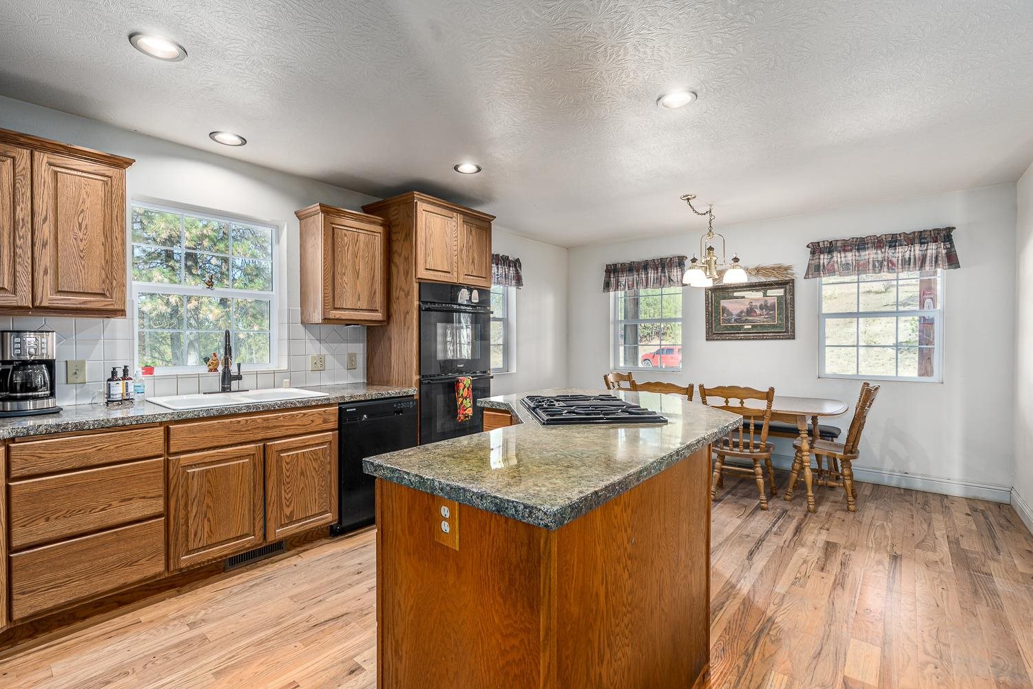 32928 North Hardesty Road Chattaroy, WA 99003 - Photo 6 of 49