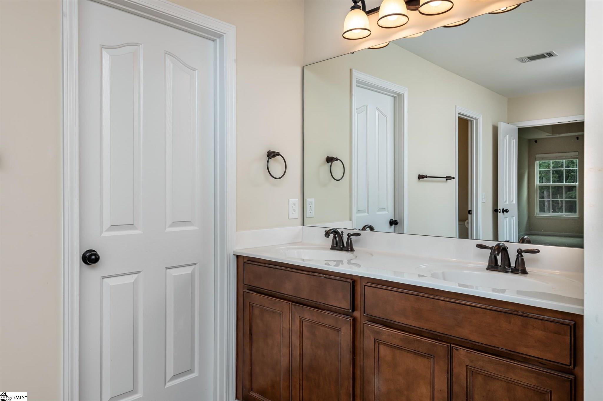 407 Millervale Road Greer, SC 29650 - Photo 26 of 36 Gallery Image 26