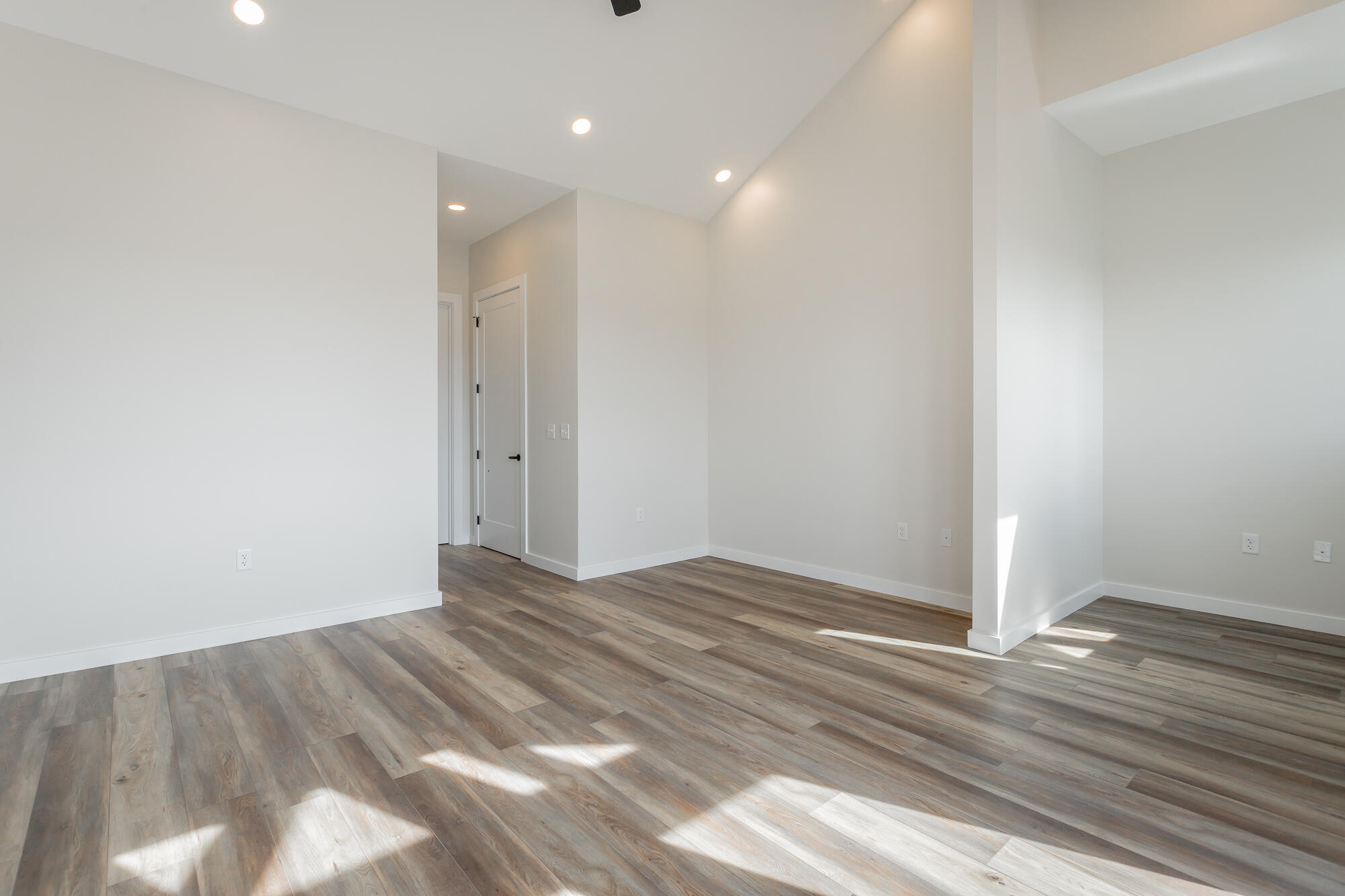 1861 Zeta Way Chattanooga, TN 37404 - Photo 13 of 34 1859 Xeta Way HD-32