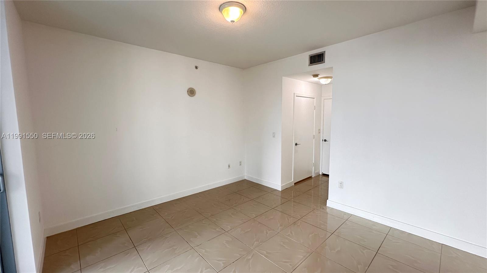 79 Southwest 12th Street, Unit 1102S Miami, FL 33130 - Photo 12 of 24 a view of an empty room