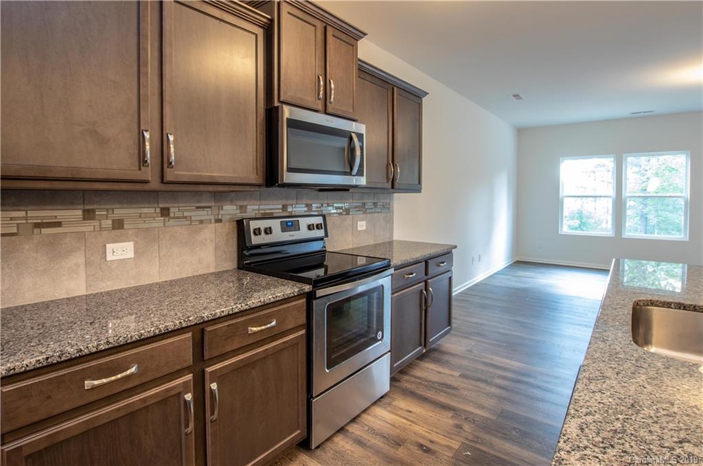 6105 Hawk View Road, Unit 27 Waxhaw, NC 28173 - Photo 11 of 47 Gallery Image 11
