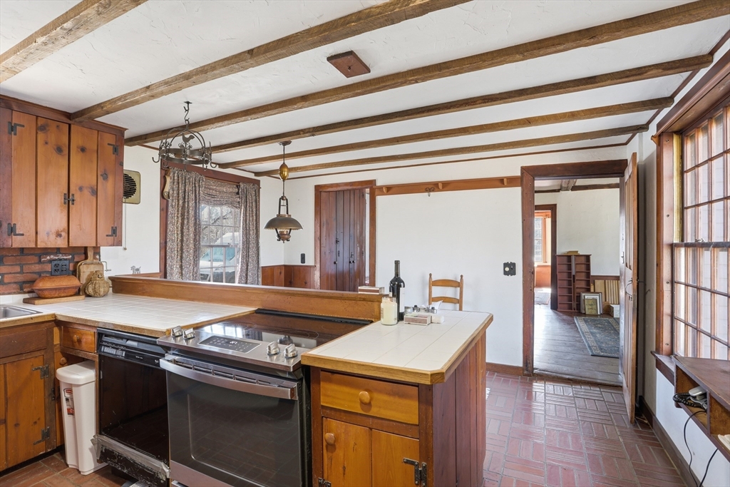 447 Main Street Bolton, MA 01740 - Photo 14 of 42