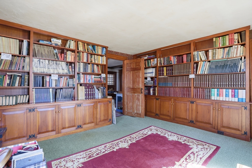 447 Main Street Bolton, MA 01740 - Photo 4 of 42