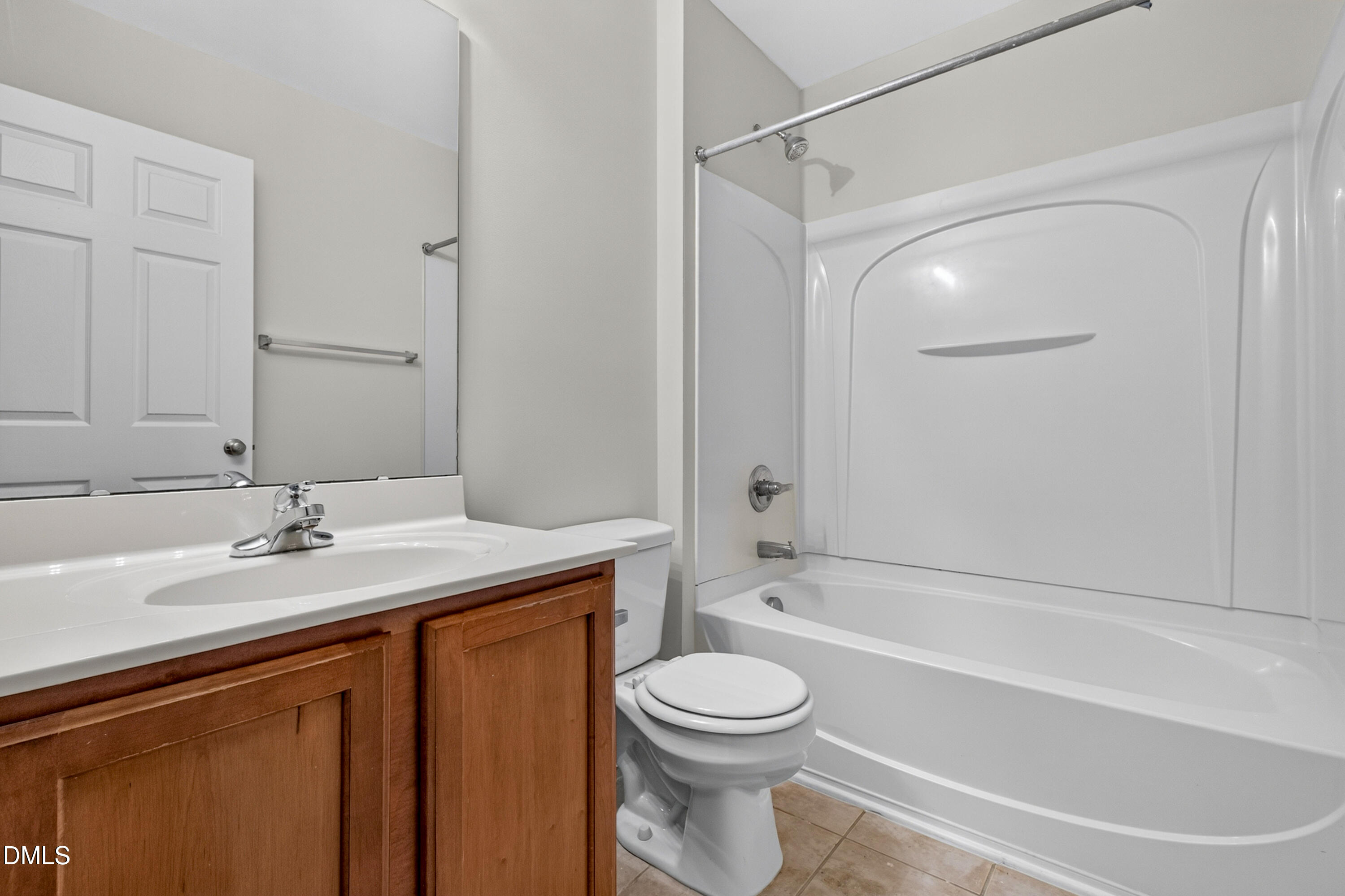 11711 Coppergate Drive, Unit 101 Raleigh, NC 27614 - Photo 15 of 16 second bathroom