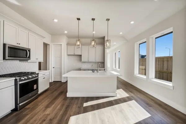 $357,009 | 2011 Frst Strm Way, Conroe, TX 77304