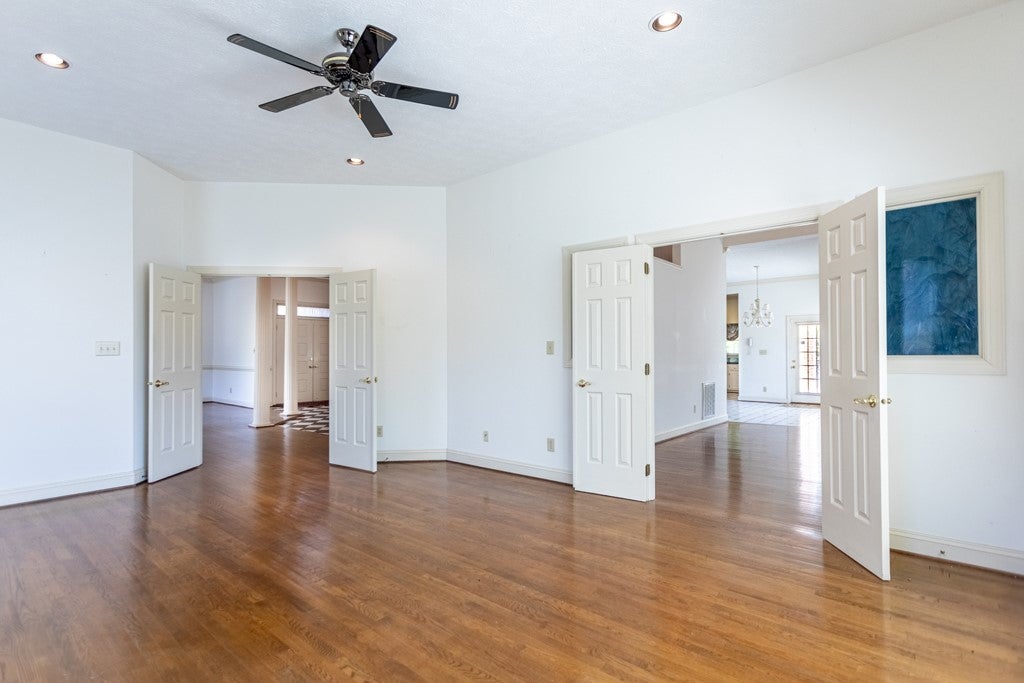 1711 Tyndall Point Road Gloucester Point, VA 23062 - Photo 30 of 53 Gallery Image 30