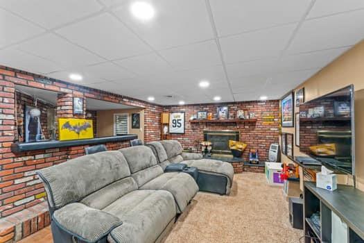 218 Parkedge Road Green Tree, PA 15220 - Photo 18 of 26 Gallery Image 18
