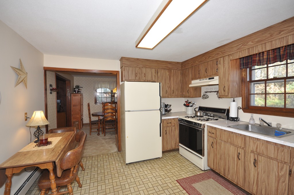 7 Paul Road Maynard, MA 01754 - Photo 8 of 26 Gallery Image 8