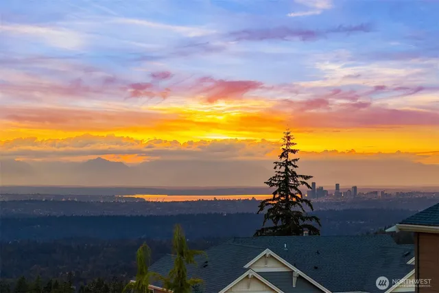 a view of a ocean and beach