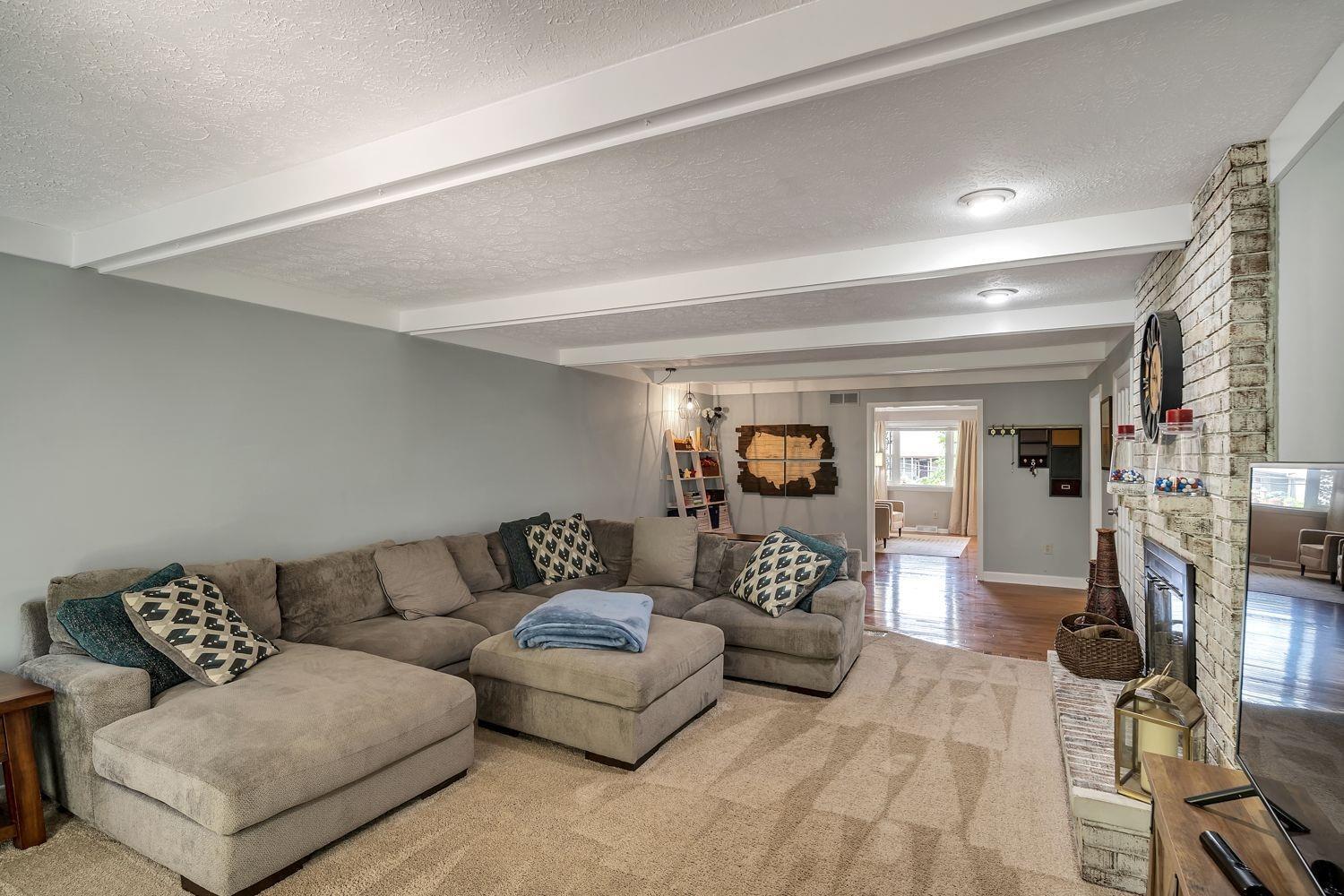 3890 Hubble Road Cincinnati, OH 45247 - Photo 8 of 50
