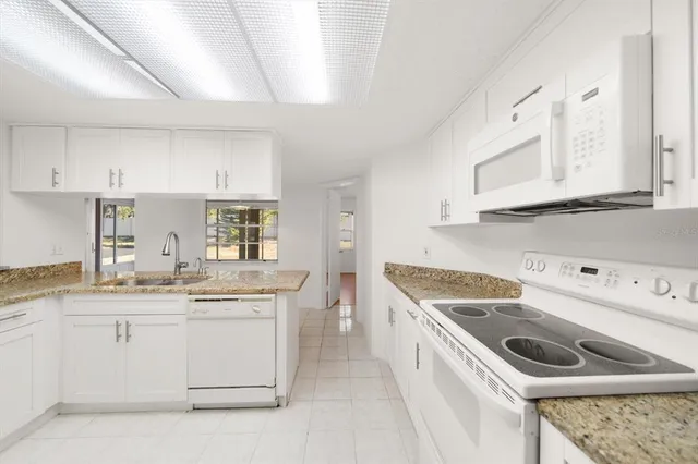 $1,995 | 3954 Sailmaker Lane, Holiday, FL 34691