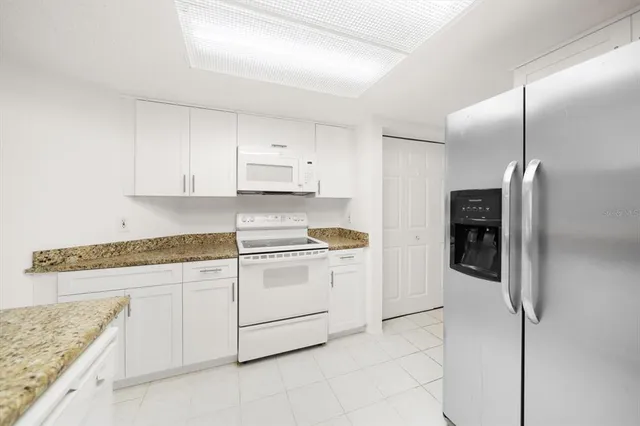 $1,995 | 3954 Sailmaker Lane, Holiday, FL 34691