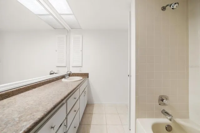 $1,995 | 3954 Sailmaker Lane, Holiday, FL 34691