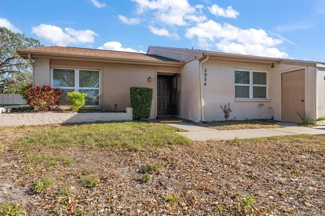 $1,995 | 3954 Sailmaker Lane, Holiday, FL 34691