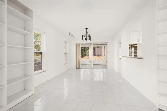 $1,995 | 3954 Sailmaker Lane, Holiday, FL 34691