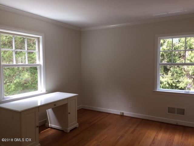 94 Maple Avenue Greenwich, CT 06830 - Photo 9 of 13 IMG_2501