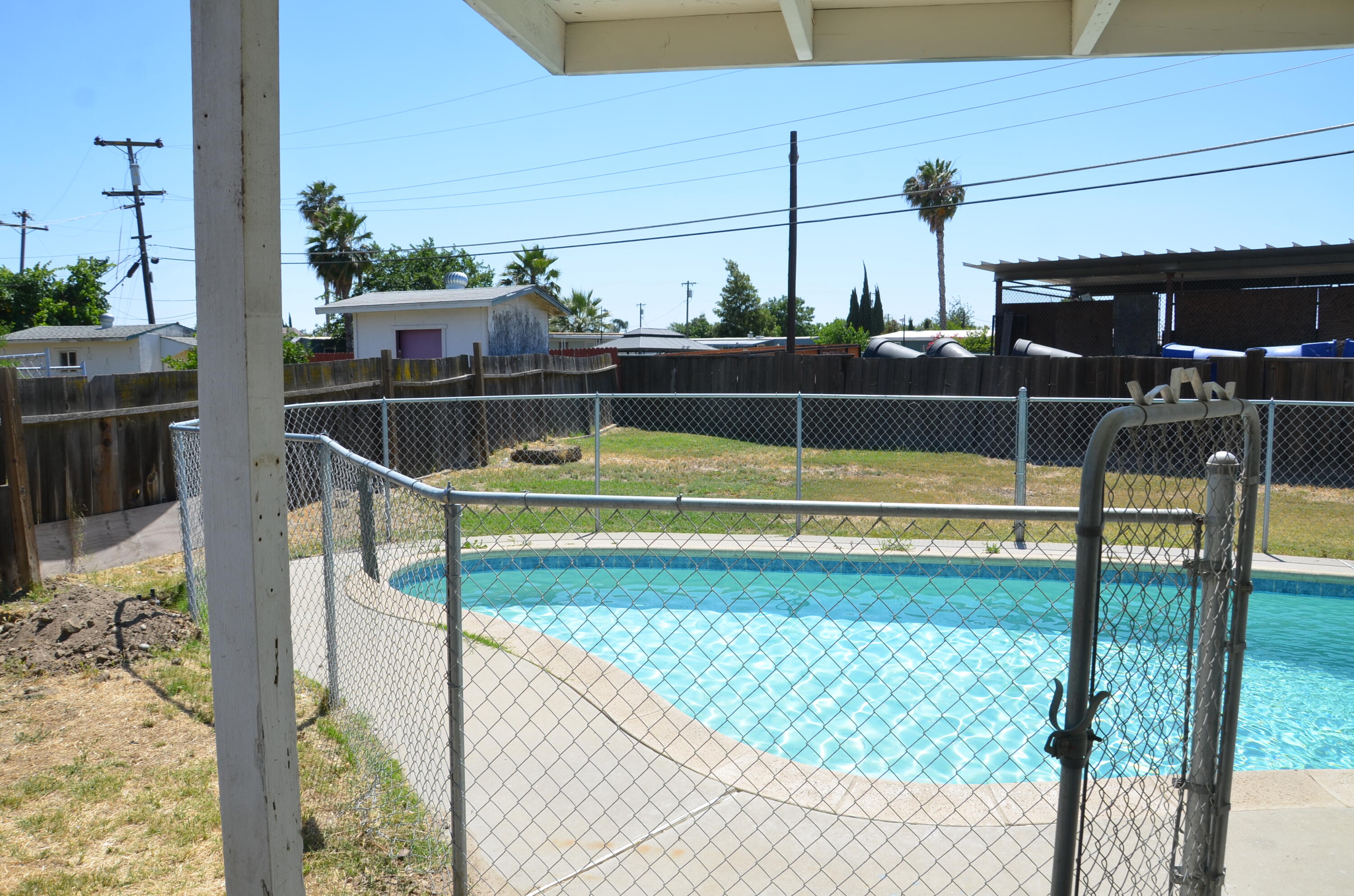 339 West Spring Lane Lemoore, CA 93245 - Photo 28 of 31 a view of swimming pool