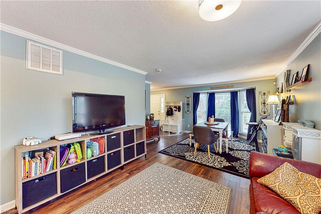 5202 Candlewick Road Greensboro, NC 27455 - Photo 12 of 31 Gallery Image 12