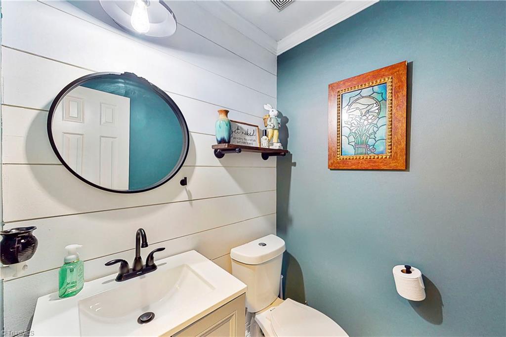5202 Candlewick Road Greensboro, NC 27455 - Photo 16 of 31 Gallery Image 16