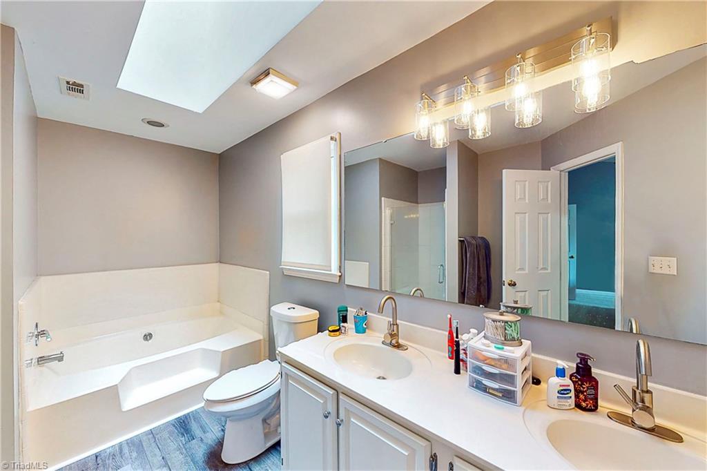 5202 Candlewick Road Greensboro, NC 27455 - Photo 22 of 31 Gallery Image 22