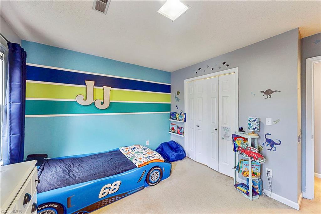 5202 Candlewick Road Greensboro, NC 27455 - Photo 27 of 31 Gallery Image 27