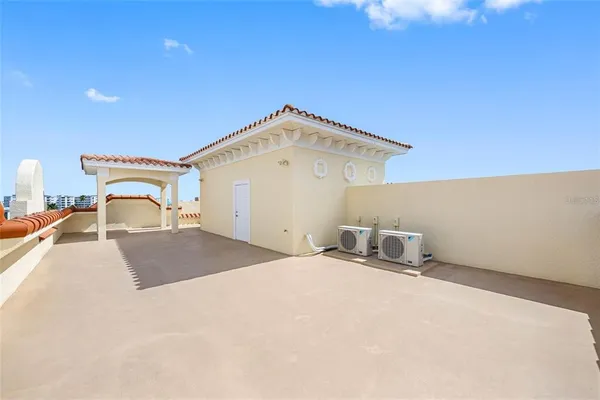 a view of a tall building